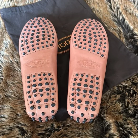 Tod's Pink Leather Loafers - Picture 8 of 11
